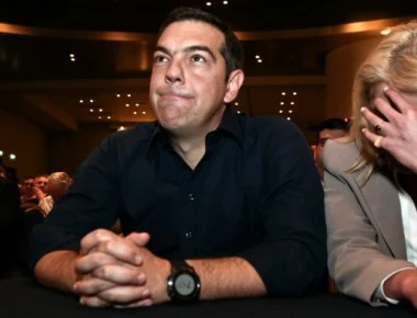 Η Ρένα Δούρου ψάχνει δουλειά στην Κουμουνδούρου